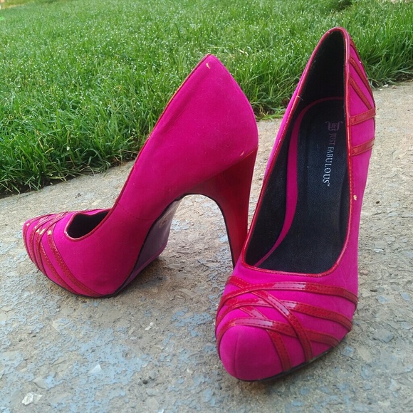 Ladies heels - Picture 2 of 3